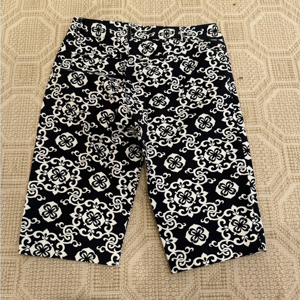 Woman Bermuda Shorts 0